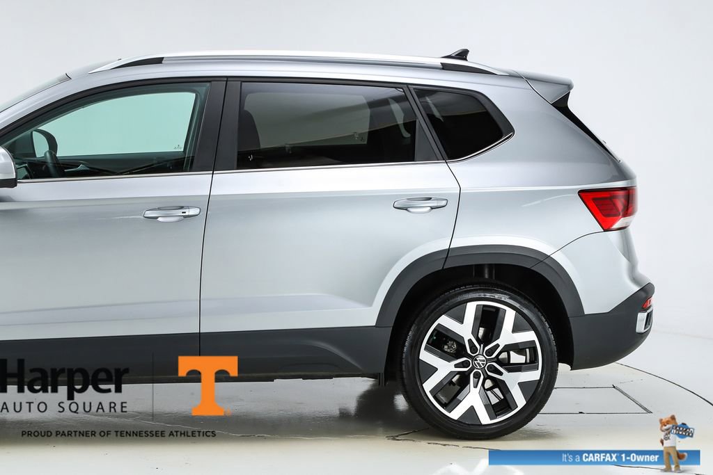 Used 2023 Volkswagen Taos SEL AWD/4WD image 4