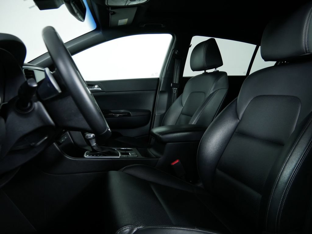 Used 2022 Kia Sportage Nightfall Edition w/ Nighfall AWD Premium Package image 17