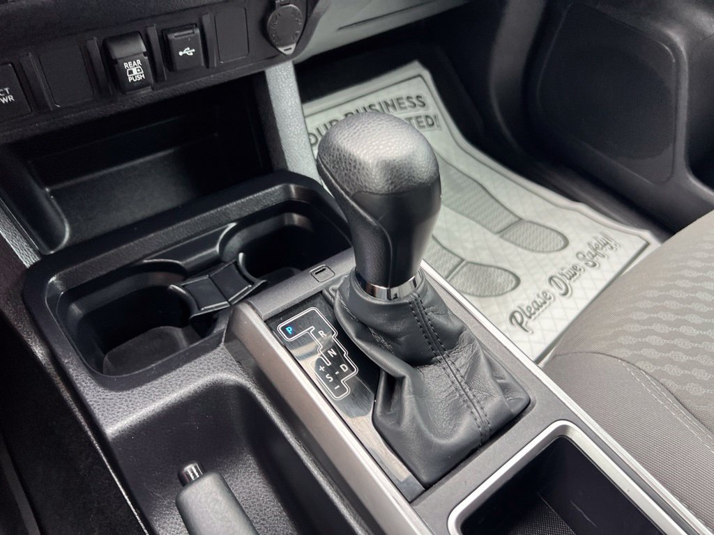 Used 2023 Toyota Tacoma SR5 AWD/4WD image 14