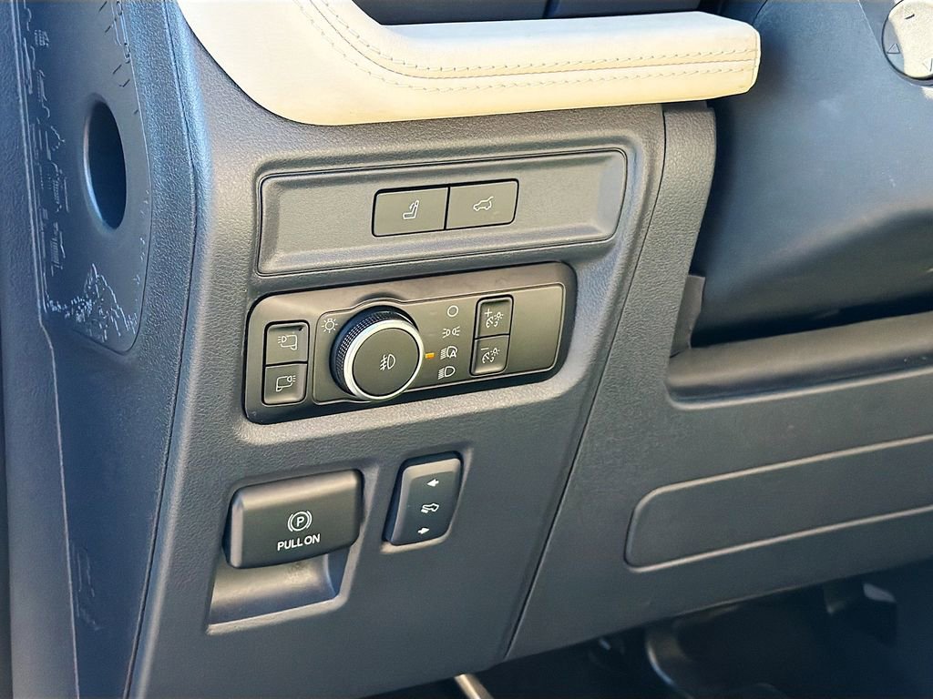 Used 2024 Ford Expedition Max Platinum image 10