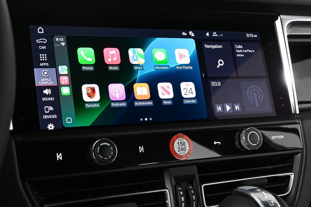 New 2026 Porsche Macan image 18