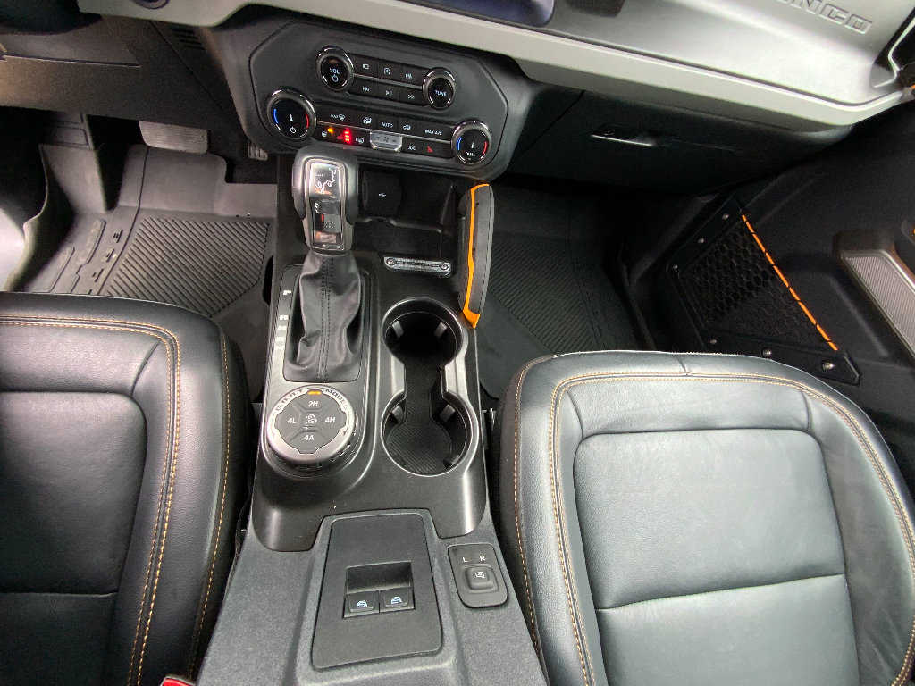 Used 2022 Ford Bronco Badlands image 16