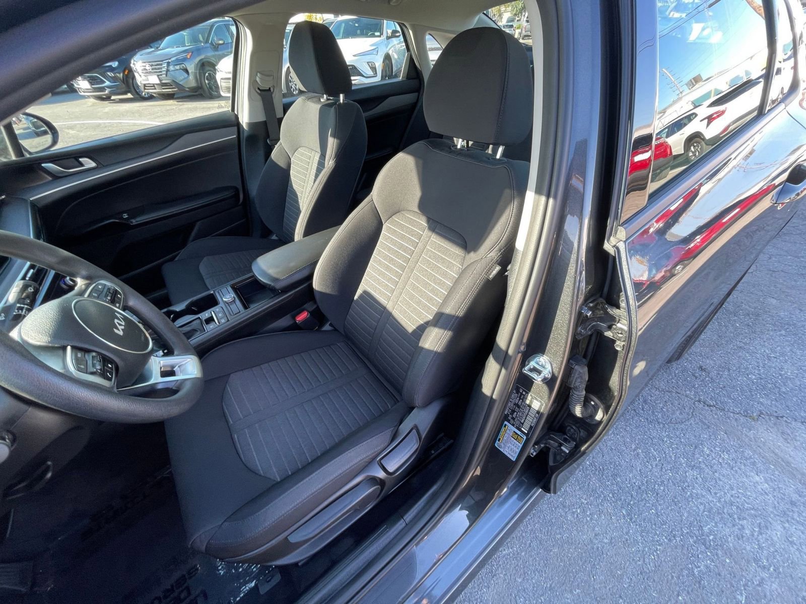 Used 2025 Kia K5 LXS FWD image 38