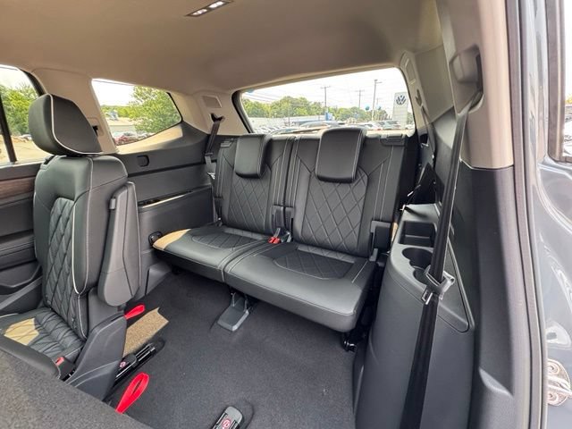 New 2026 Volkswagen Atlas SEL Premium R-Line AWD/4WD image 13