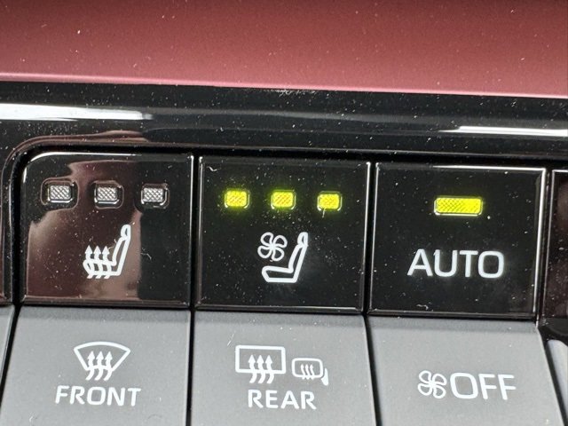 New 2026 Toyota Prius Plug-In Hybrid image 30