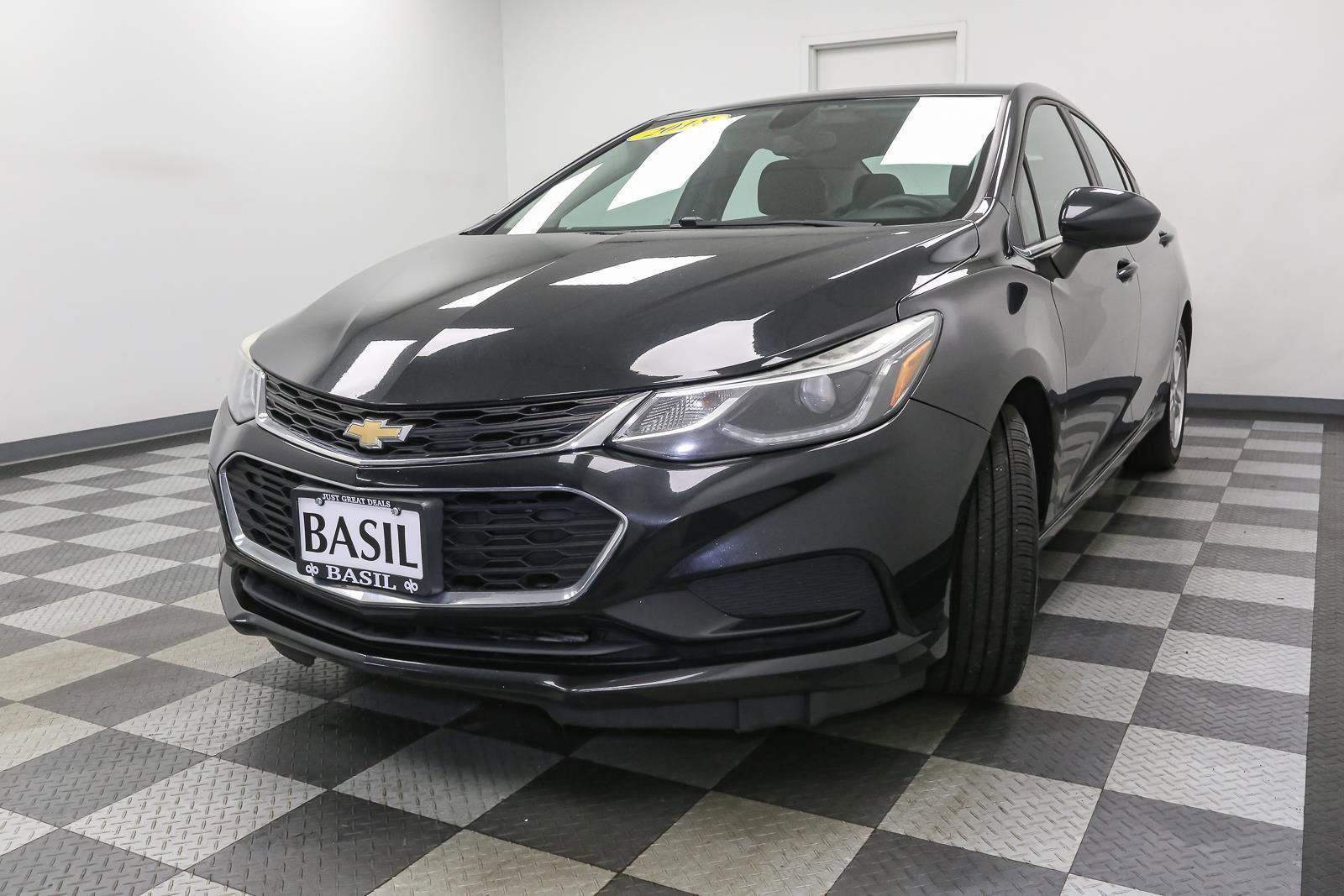 Used 2018 Chevrolet Cruze LT image 4