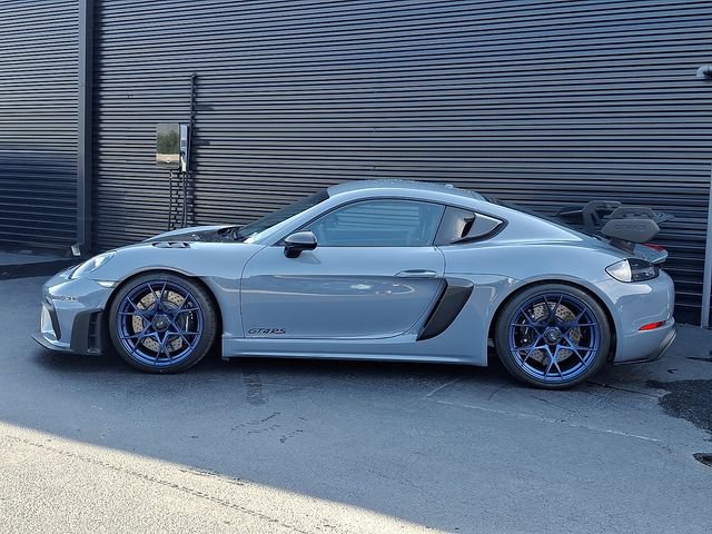 Certified 2023 Porsche 718 Cayman GT4 RS RWD image 2