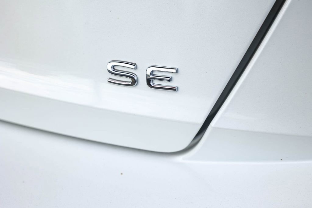 New 2026 Volkswagen Jetta SE image 13