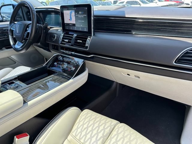 Used 2021 Lincoln Navigator Black Label AWD/4WD image 11