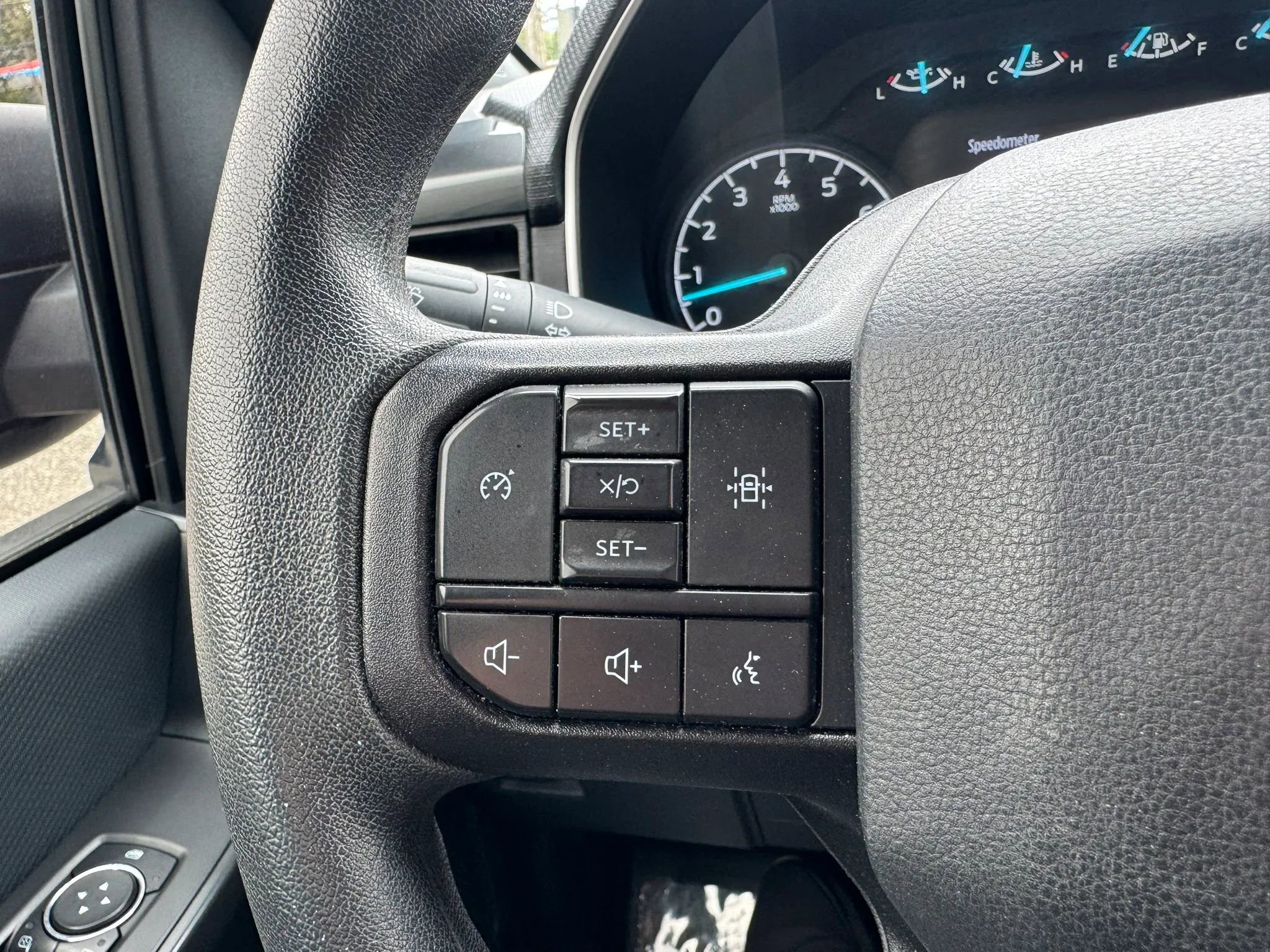 Used 2022 Ford F150 XL w/ STX Black Appearance Package AWD/4WD image 30