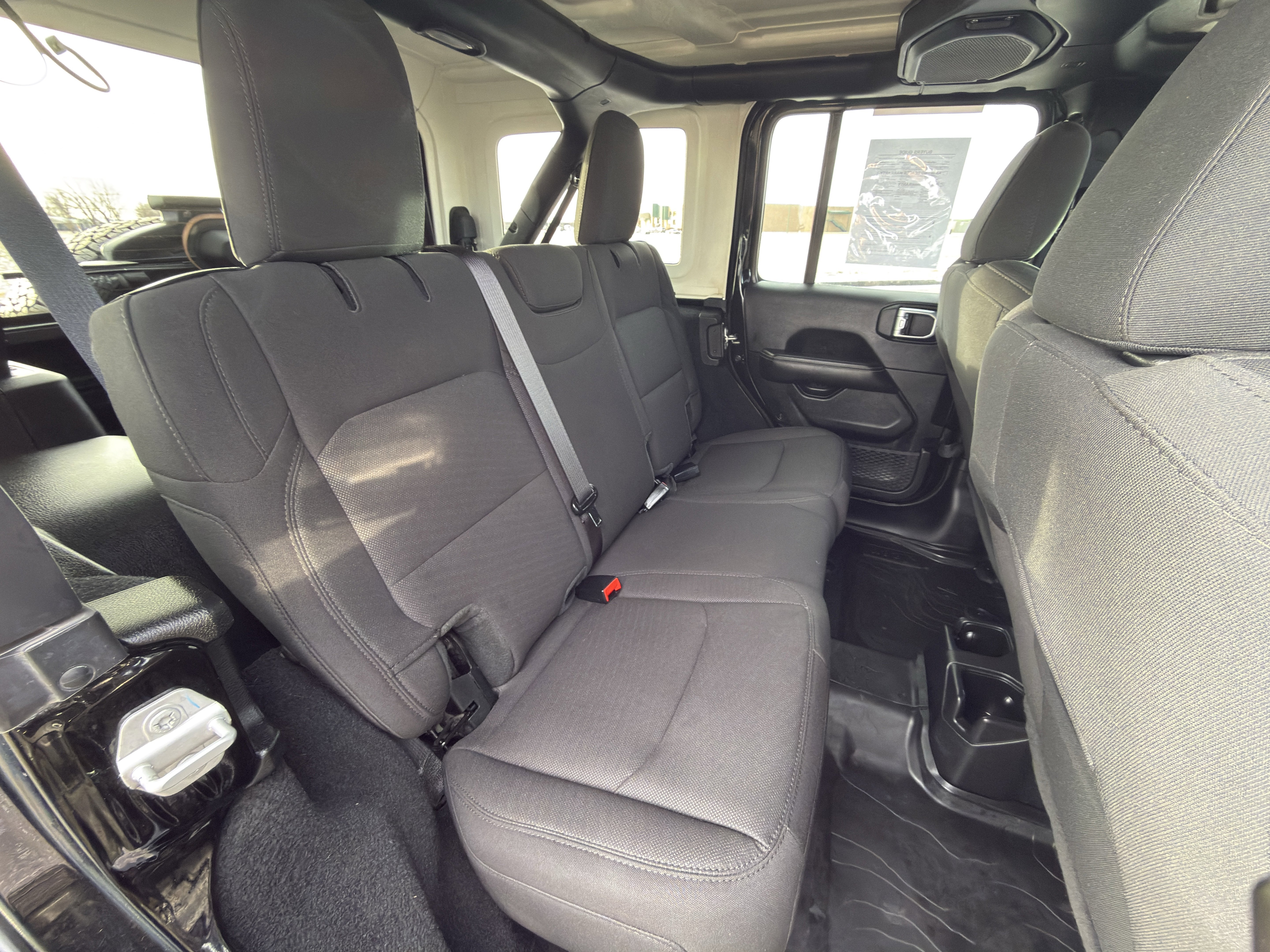 Used 2023 Jeep Wrangler Sahara image 14