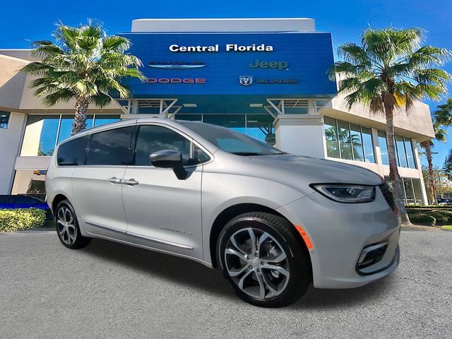 New 2026 Chrysler Pacifica Pinnacle w/ Trailer Tow Group image 2