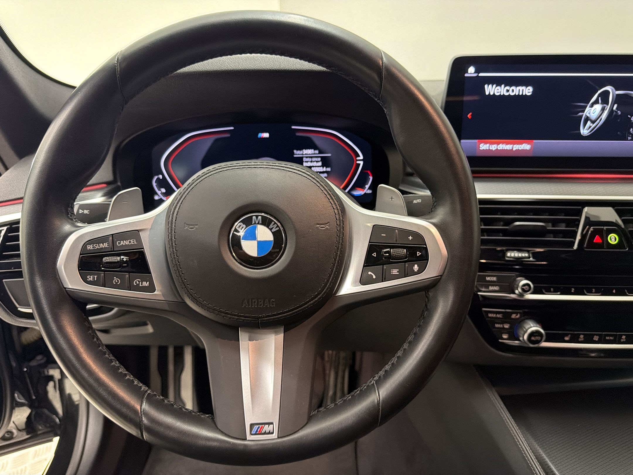 Used 2023 BMW 540i w/ M Sport Package RWD image 11