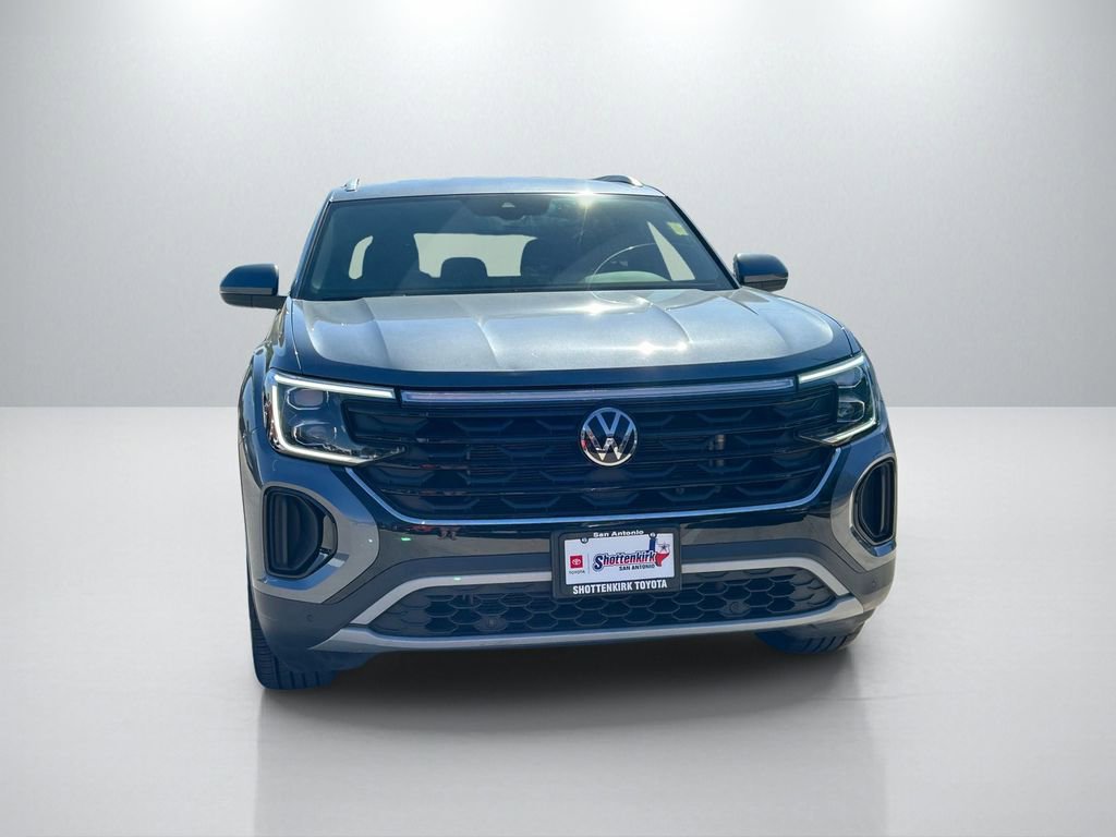 Used 2025 Volkswagen Atlas Cross Sport SE video 2