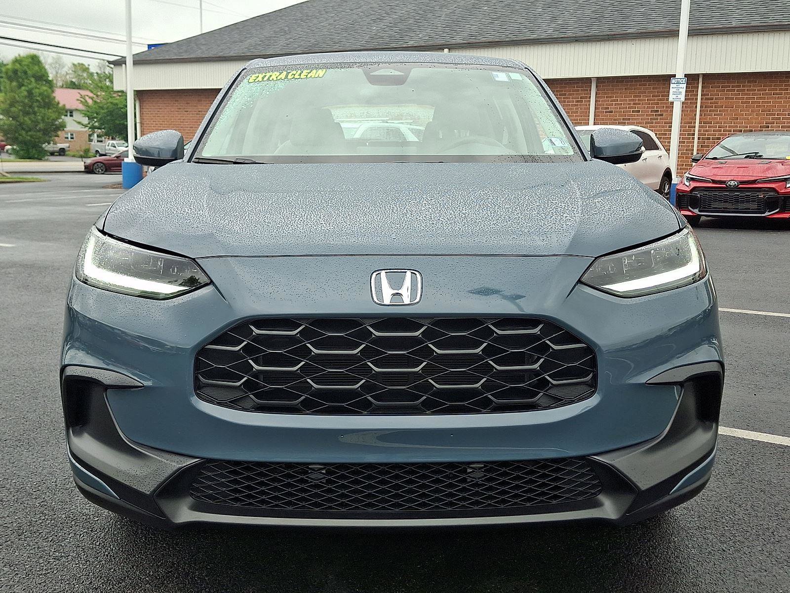 Certified 2024 Honda HR-V LX image 2