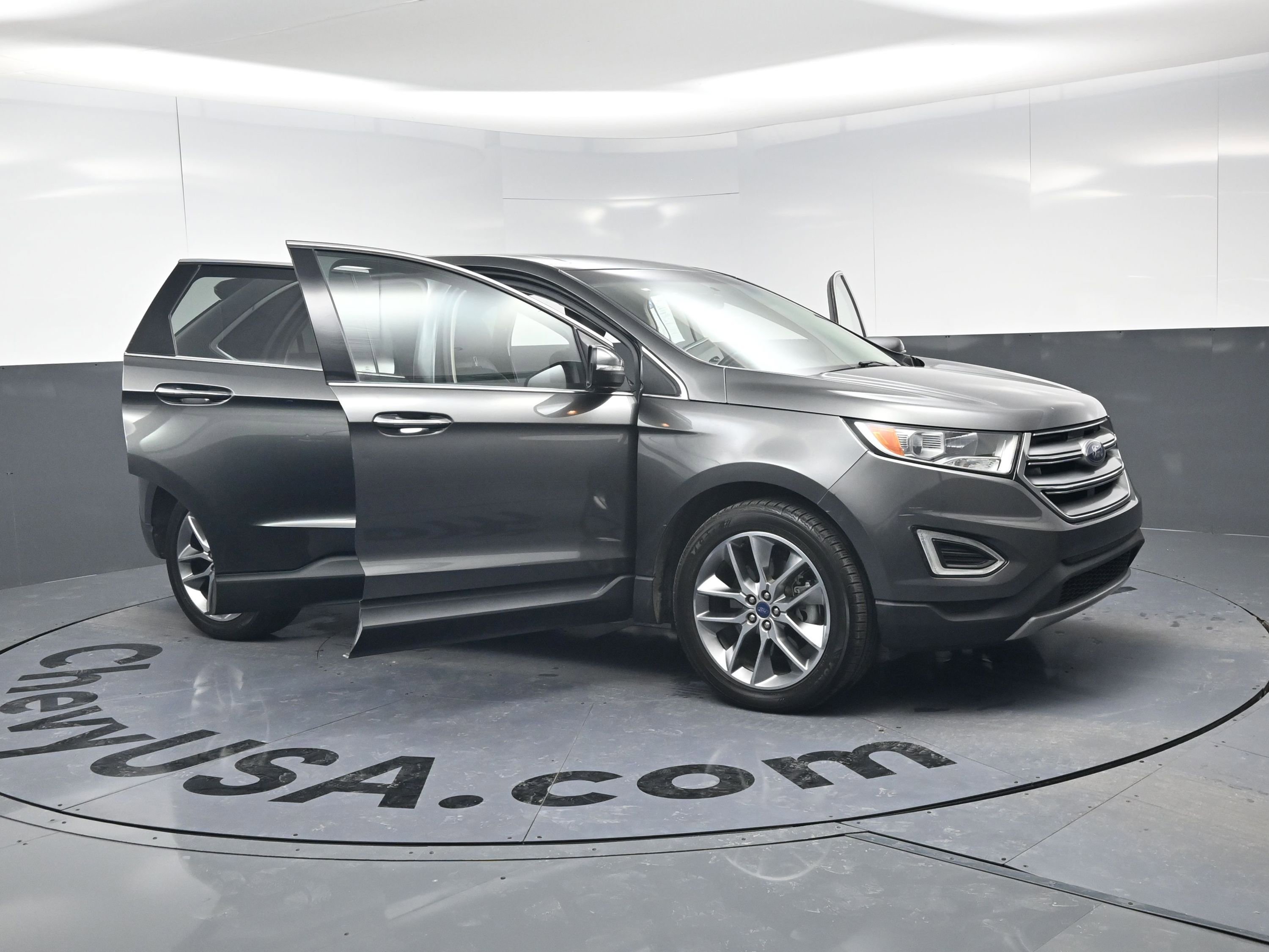 Used 2016 Ford Edge Titanium w/ Equipment Group 301A AWD/4WD image 25