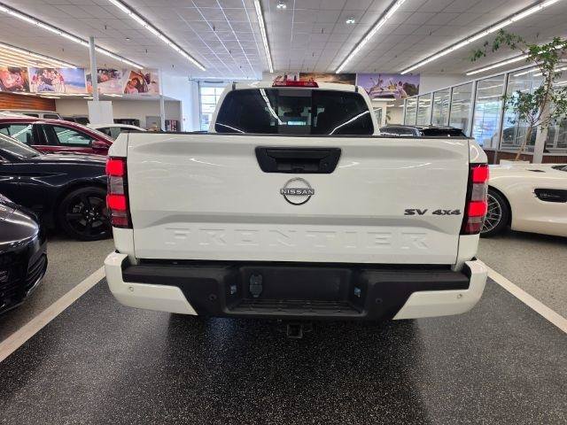 Used 2023 Nissan Frontier SV w/ Technology Package AWD/4WD image 6