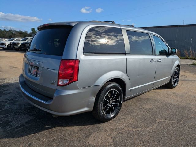 Used 2019 Dodge Grand Caravan GT image 4