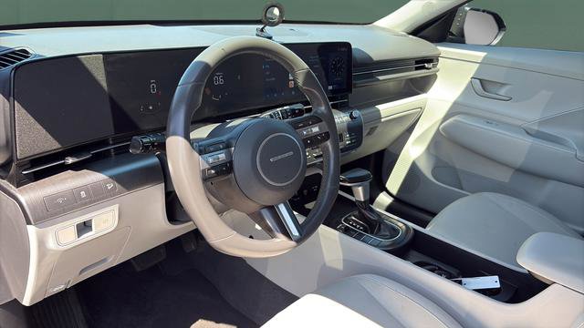 Used 2024 Hyundai Kona SEL AWD/4WD image 12