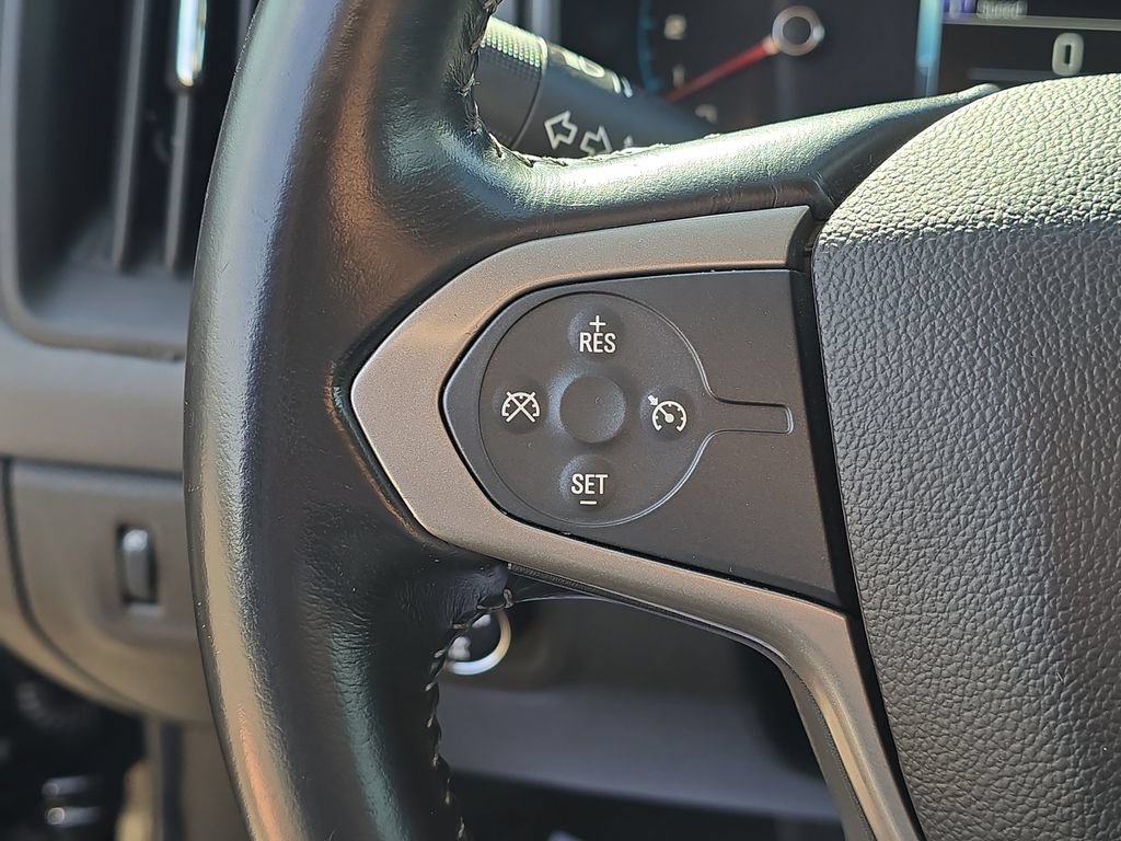 Used 2016 Chevrolet Colorado Z71 AWD/4WD image 12