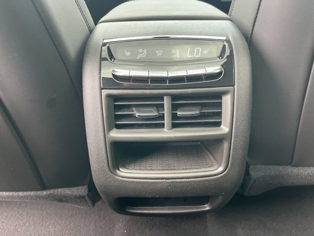 New 2026 Cadillac XT5 Sportv w/ LPO, Floor Liner Package AWD/4WD image 47