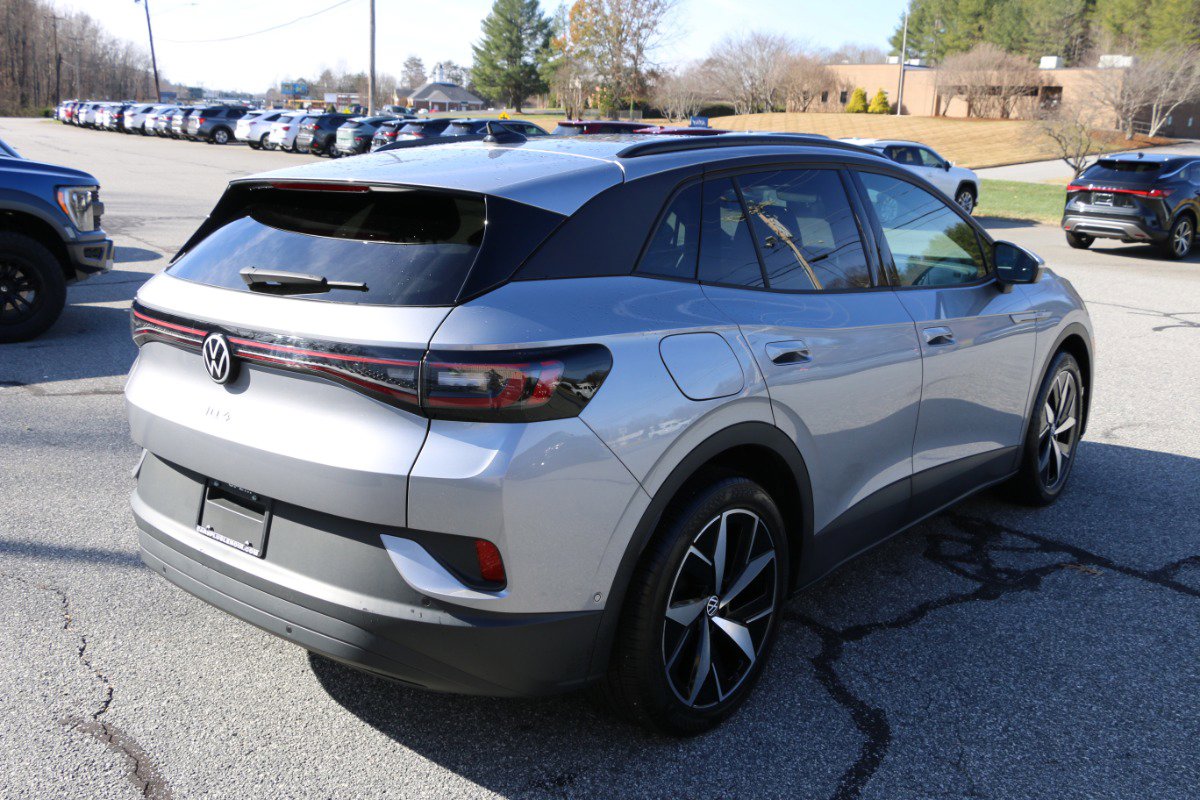 Used 2024 Volkswagen ID.4 Pro S image 8