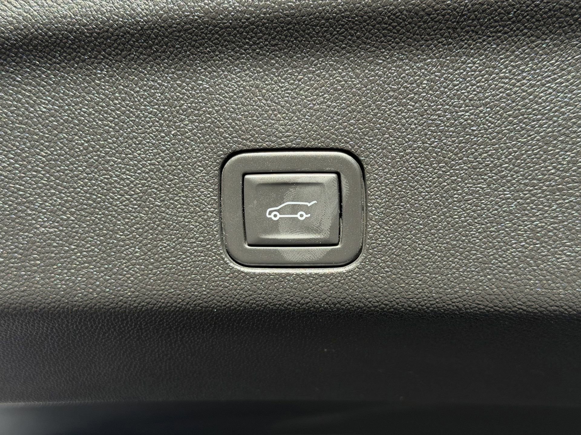 Used 2024 Chevrolet Tahoe RST w/ Luxury Package image 27