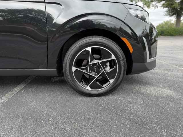 Certified 2025 Kia Soul EX FWD image 41