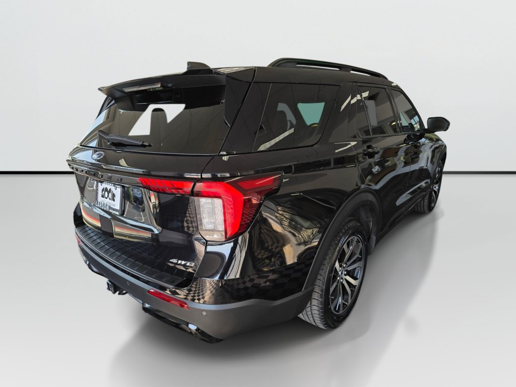 Used 2025 Ford Explorer ST-Line AWD/4WD image 5