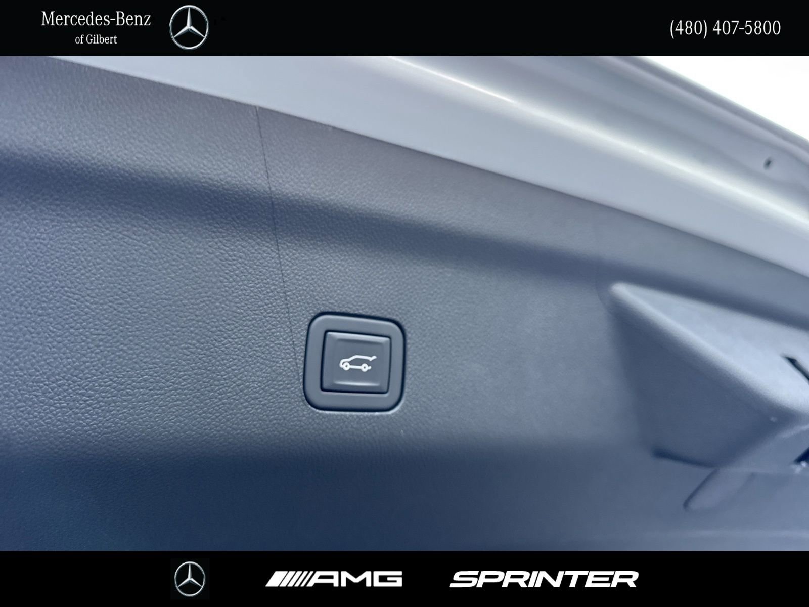 Used 2024 Cadillac Escalade ESV Sport Platinum w/ LPO, ONYX Package image 7