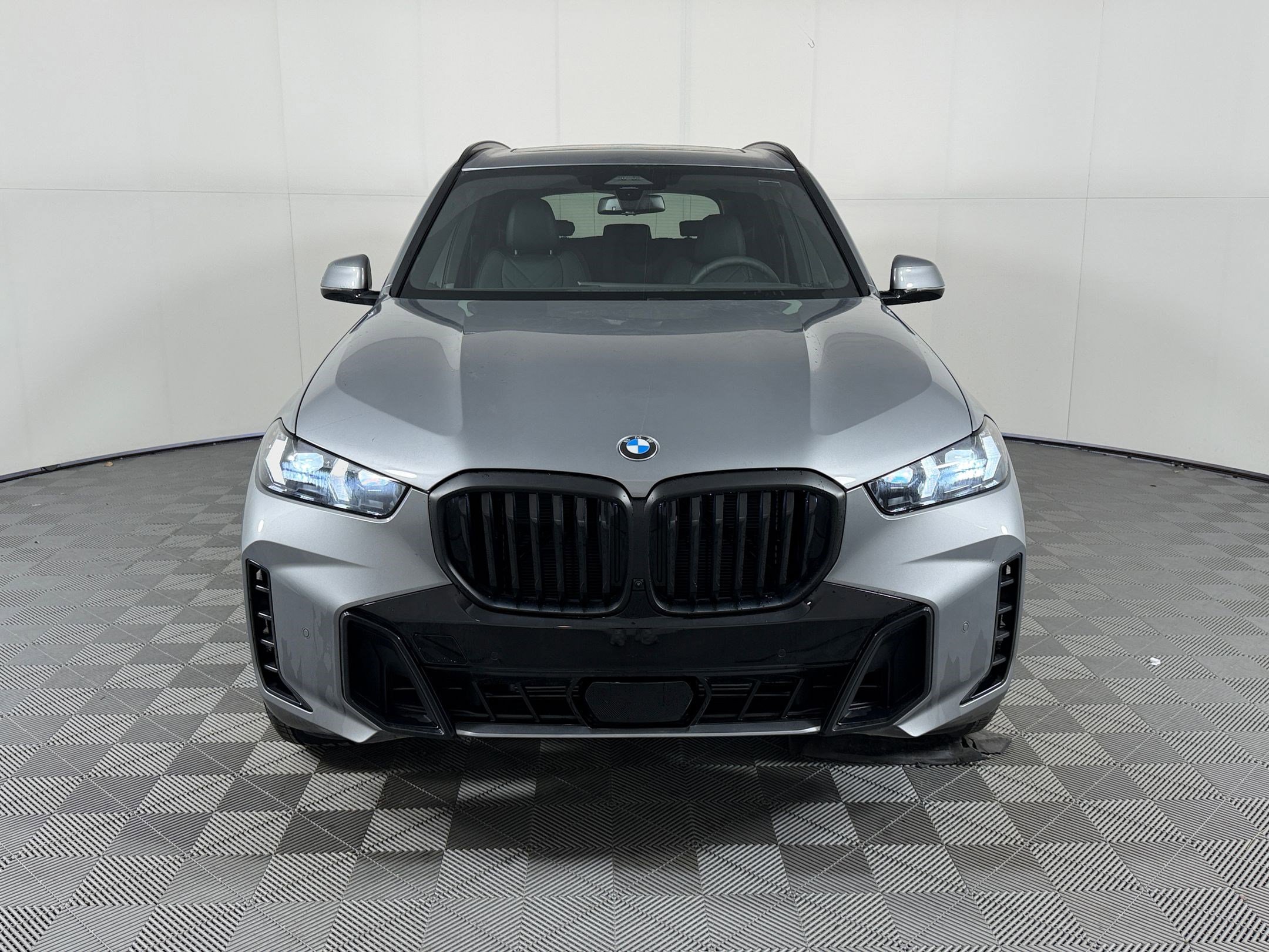New 2026 BMW X5 sDrive40i w/ M Sport Package RWD image 6