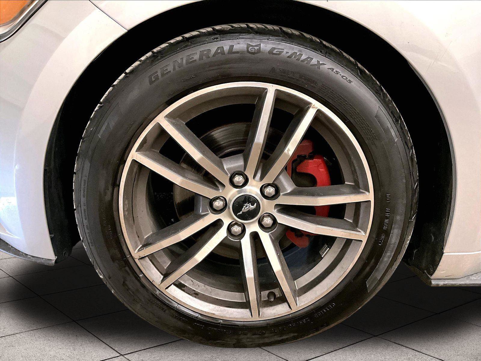 Used 2016 Ford Mustang Premium image 9