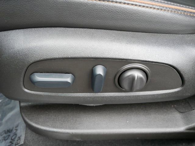 Used 2023 GMC Acadia AT4 image 18