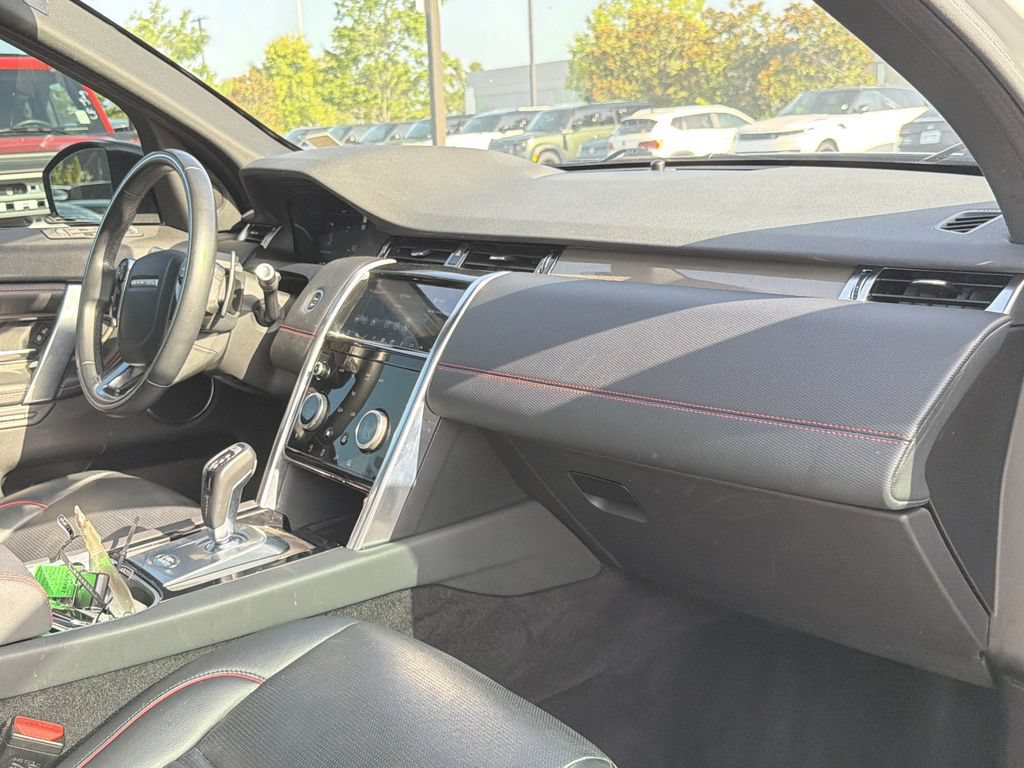 Used 2020 Land Rover Discovery Sport SE R-Dynamic AWD/4WD image 17