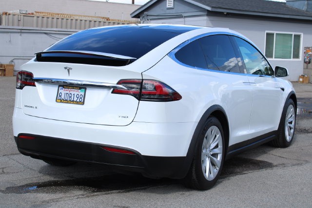 Used 2019 Tesla Model X 75D AWD/4WD image 5