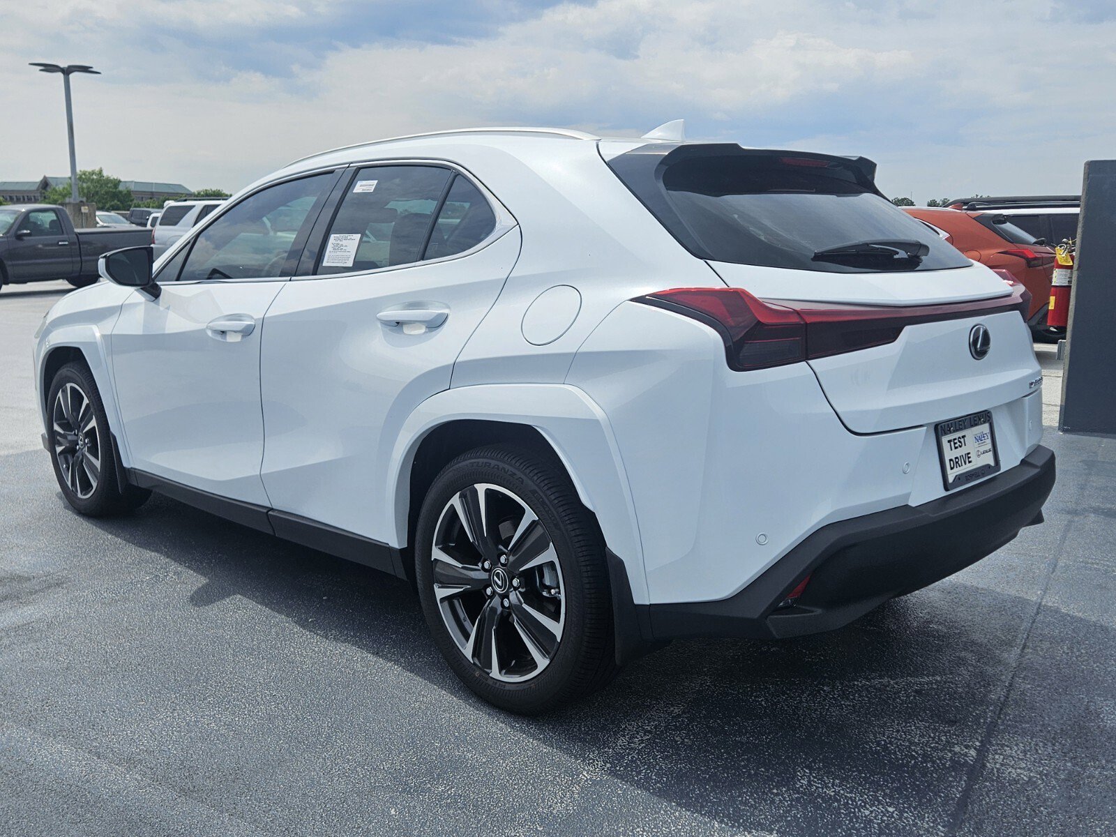New 2026 Lexus UX 300h FWD image 3