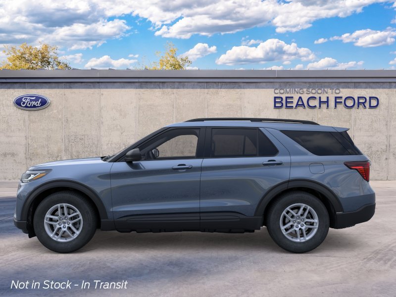 Used 2026 Ford Explorer Active AWD/4WD image 3