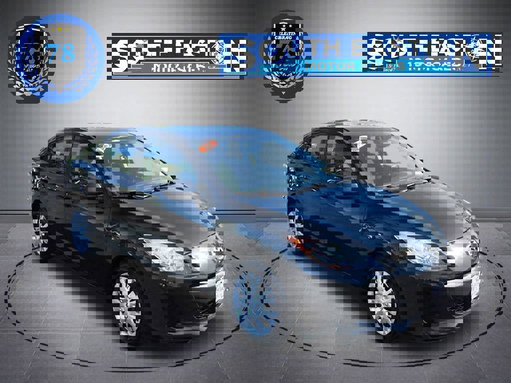 Used 2013 MAZDA MAZDA3 i SV image 2