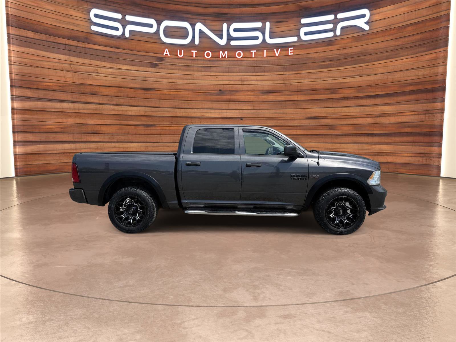 Used 2014 RAM 1500 Express AWD/4WD image 8
