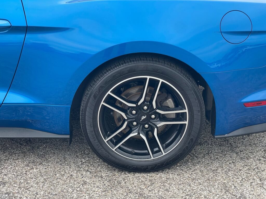 Used 2021 Ford Mustang Premium RWD image 35