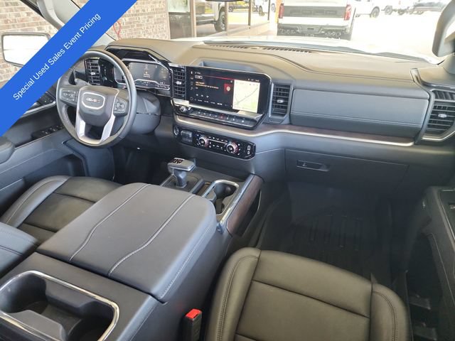 Used 2025 GMC Sierra 1500 SLT w/ SLT Premium Plus Package AWD/4WD image 14