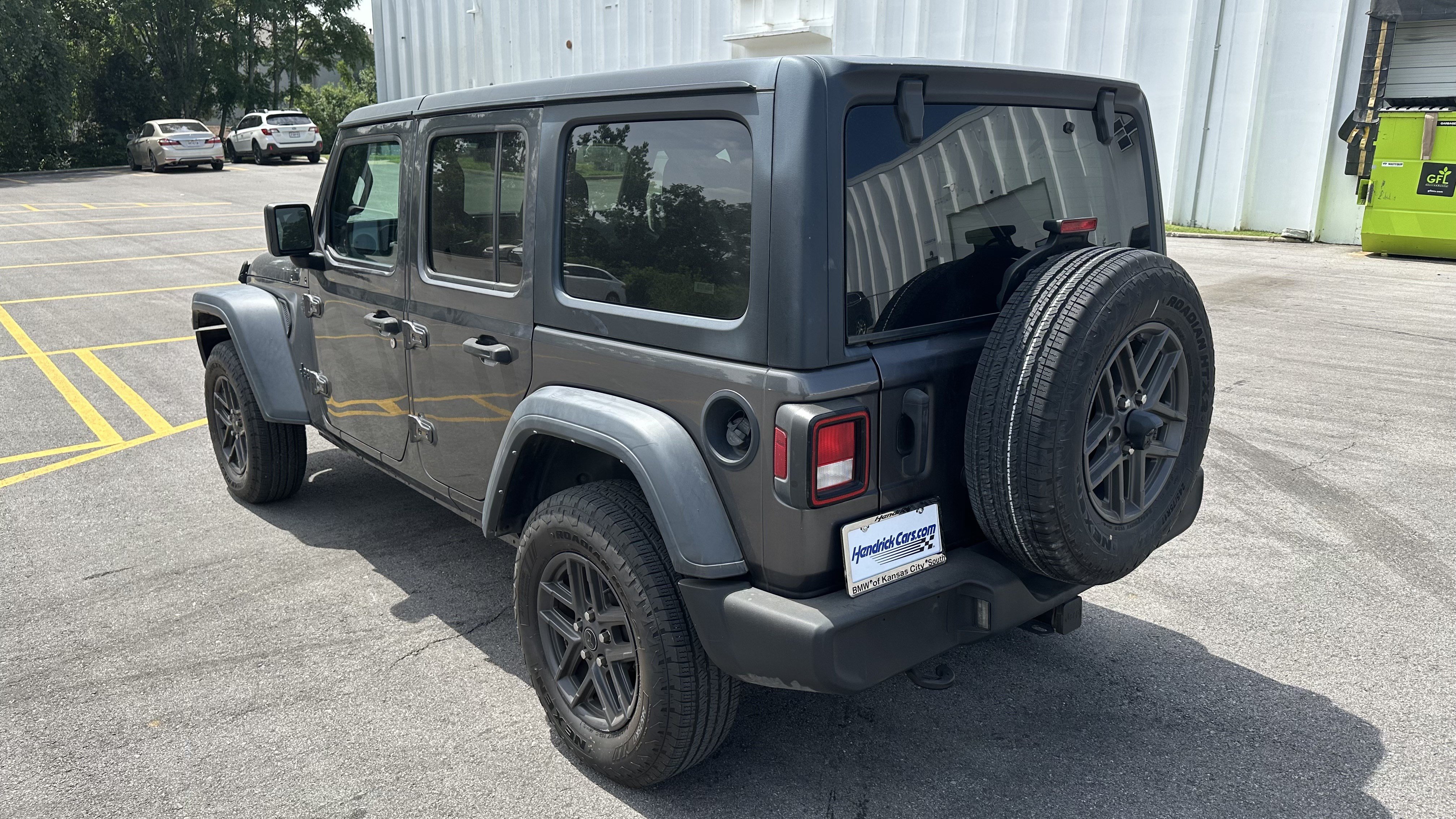 Used 2024 Jeep Wrangler Unlimited Sport AWD/4WD image 8