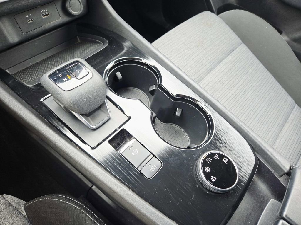 Used 2023 Nissan Rogue SV image 29