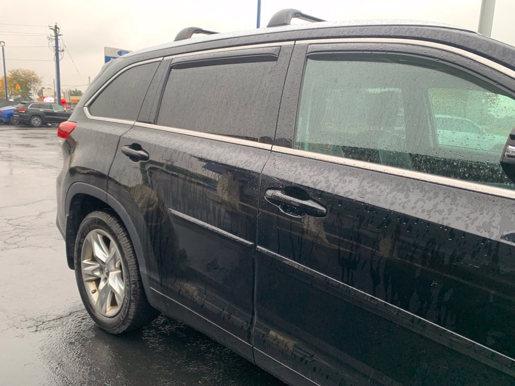 Used 2018 Toyota Highlander Limited w/ Protection Package #3 AWD/4WD image 14