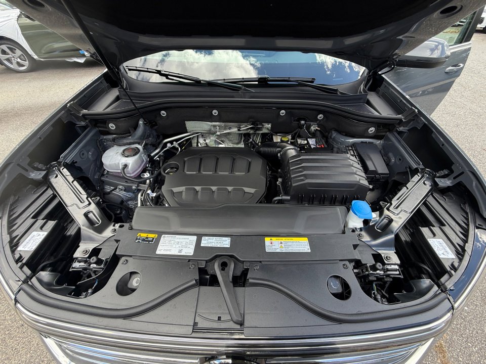 New 2026 Volkswagen Atlas SE image 16