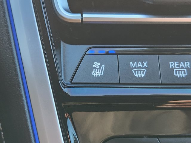 Used 2022 BMW M850i xDrive Convertible AWD/4WD image 25