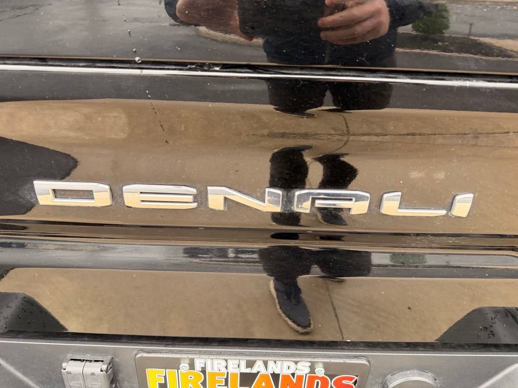 Used 2020 GMC Sierra 1500 Denali w/ Technology Package AWD/4WD image 5