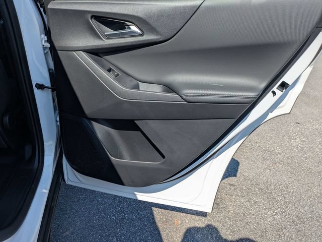 New 2026 Chevrolet Equinox LT w/ Safety and Technology Package FWD image 32