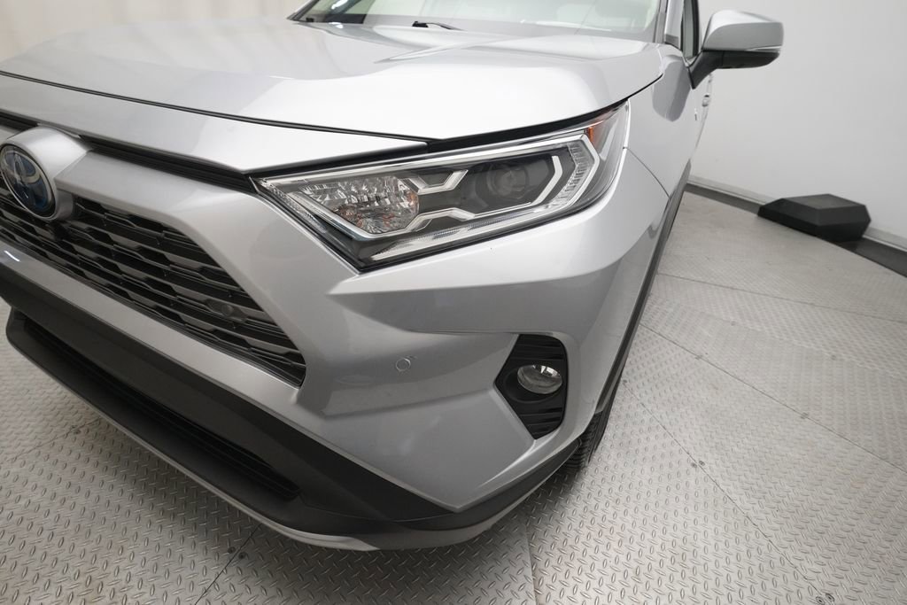 Used 2019 Toyota RAV4 Limited AWD/4WD image 23