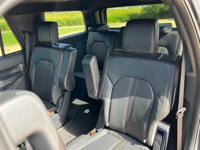 Used 2023 Ford Expedition Platinum RWD image 21